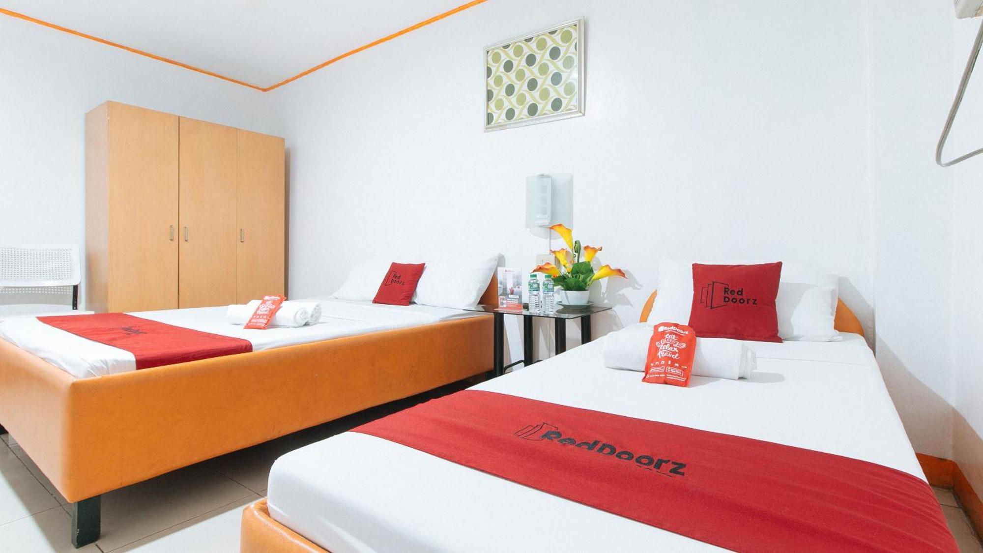 Hotel Reddoorz Near East Avenue Medical Center Quezon City Esterno foto