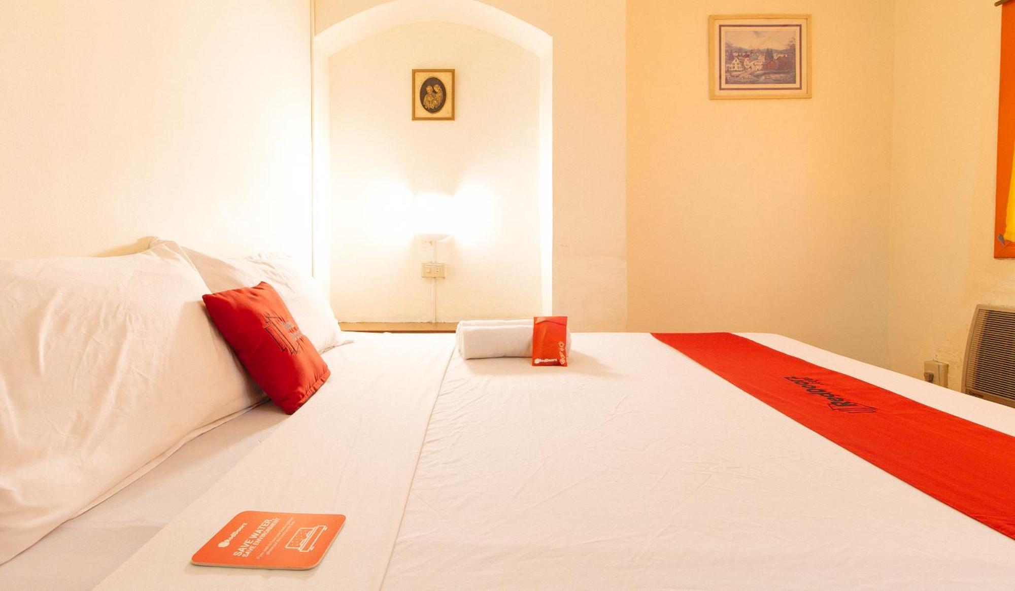 Hotel Reddoorz Near East Avenue Medical Center Quezon City Esterno foto