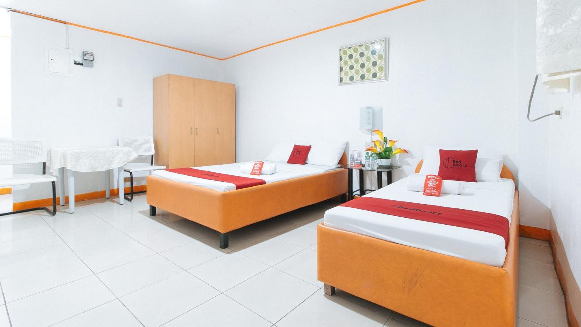 Hotel Reddoorz Near East Avenue Medical Center Quezon City Esterno foto