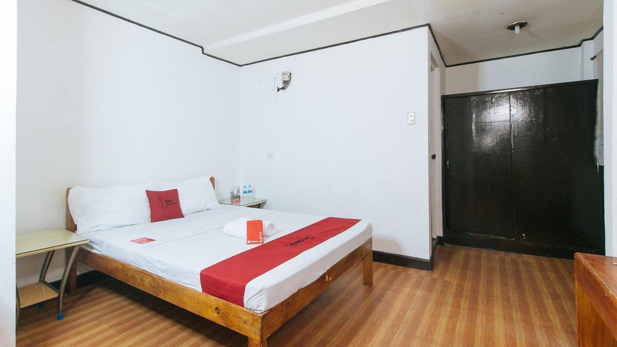 Hotel Reddoorz Near East Avenue Medical Center Quezon City Esterno foto