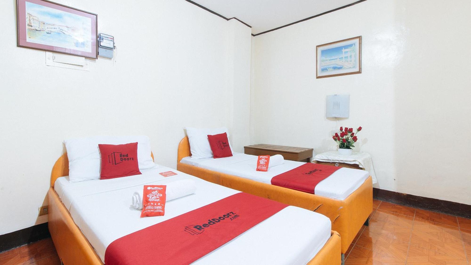 Hotel Reddoorz Near East Avenue Medical Center Quezon City Esterno foto