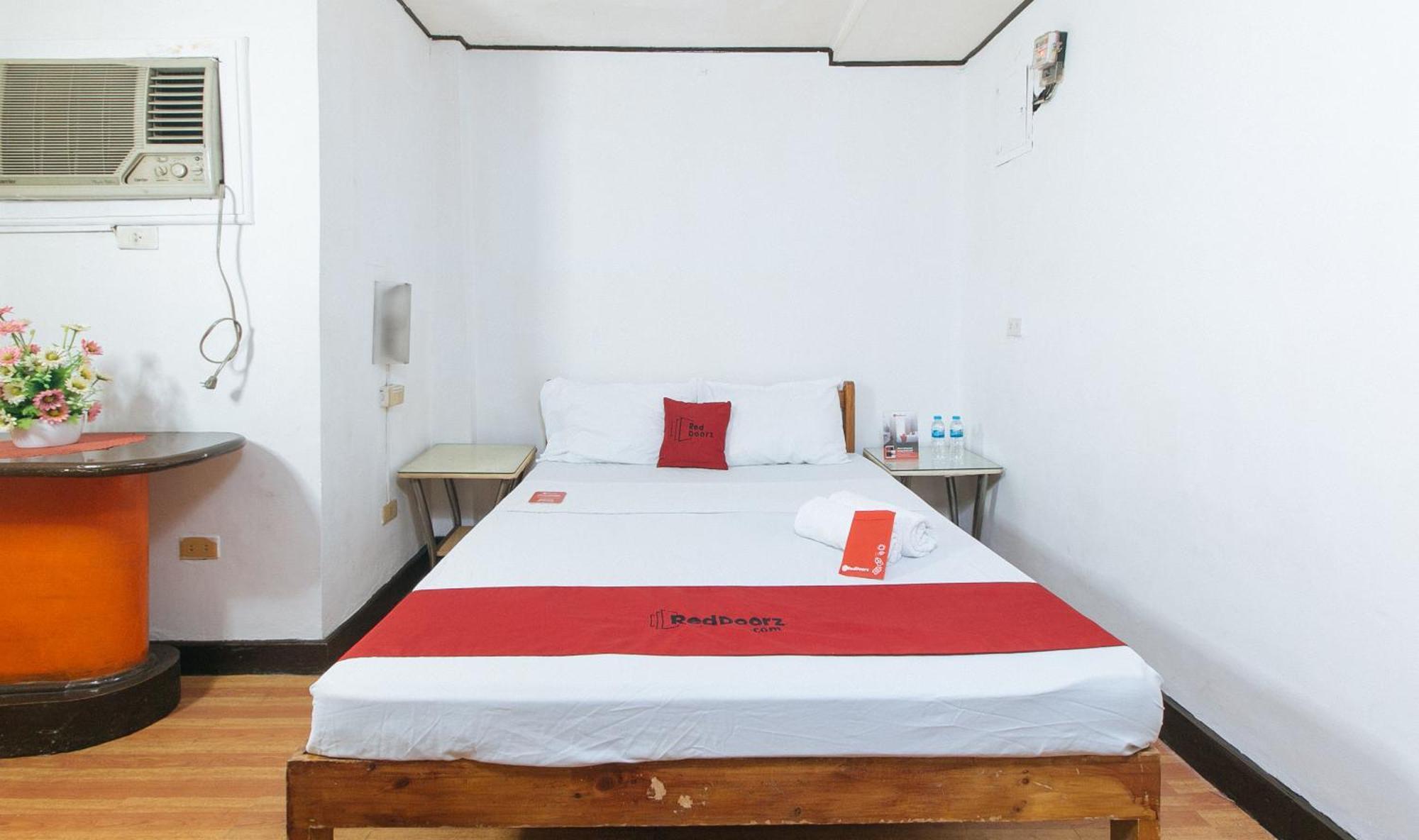 Hotel Reddoorz Near East Avenue Medical Center Quezon City Esterno foto
