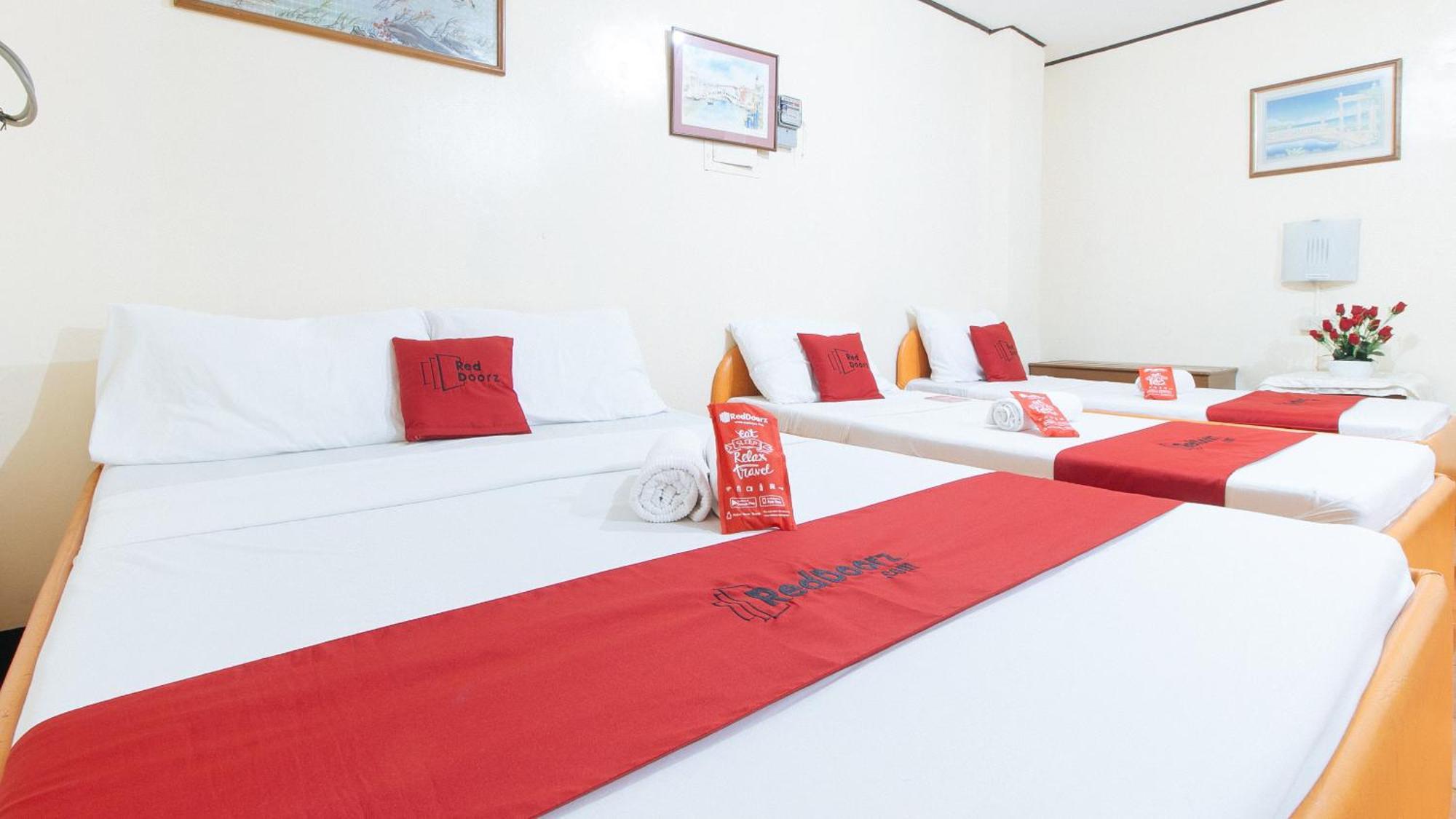 Hotel Reddoorz Near East Avenue Medical Center Quezon City Esterno foto