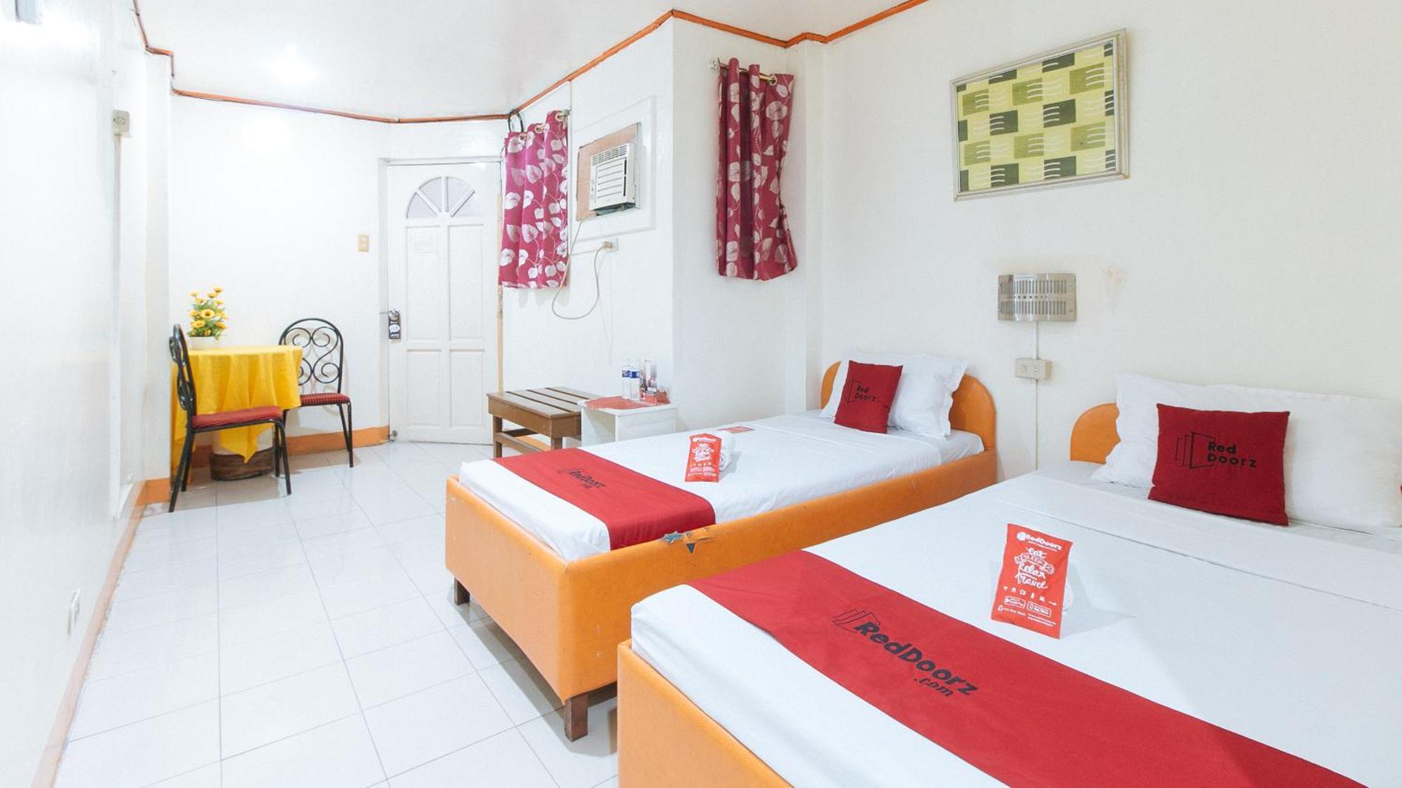 Hotel Reddoorz Near East Avenue Medical Center Quezon City Esterno foto
