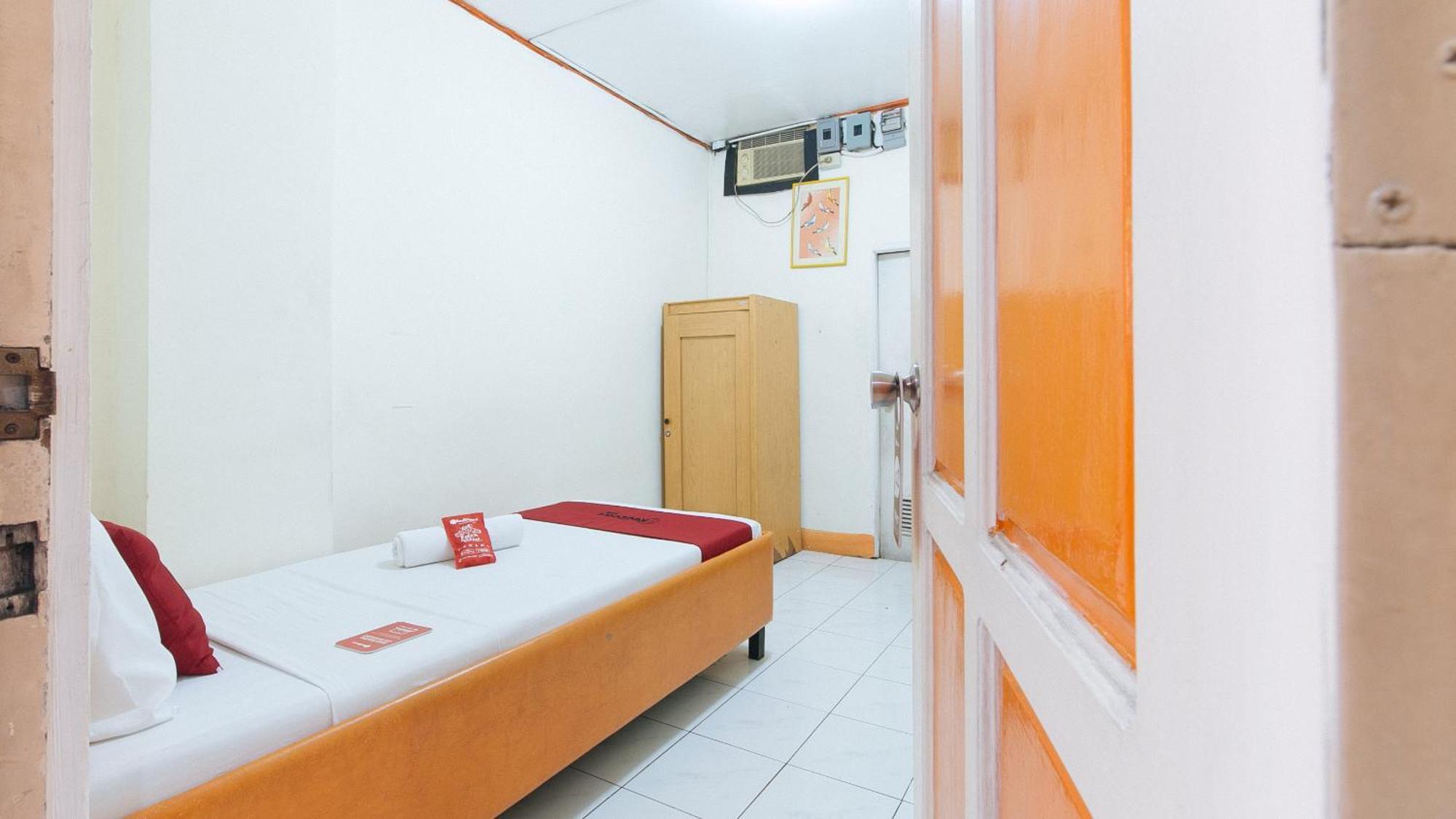 Hotel Reddoorz Near East Avenue Medical Center Quezon City Esterno foto