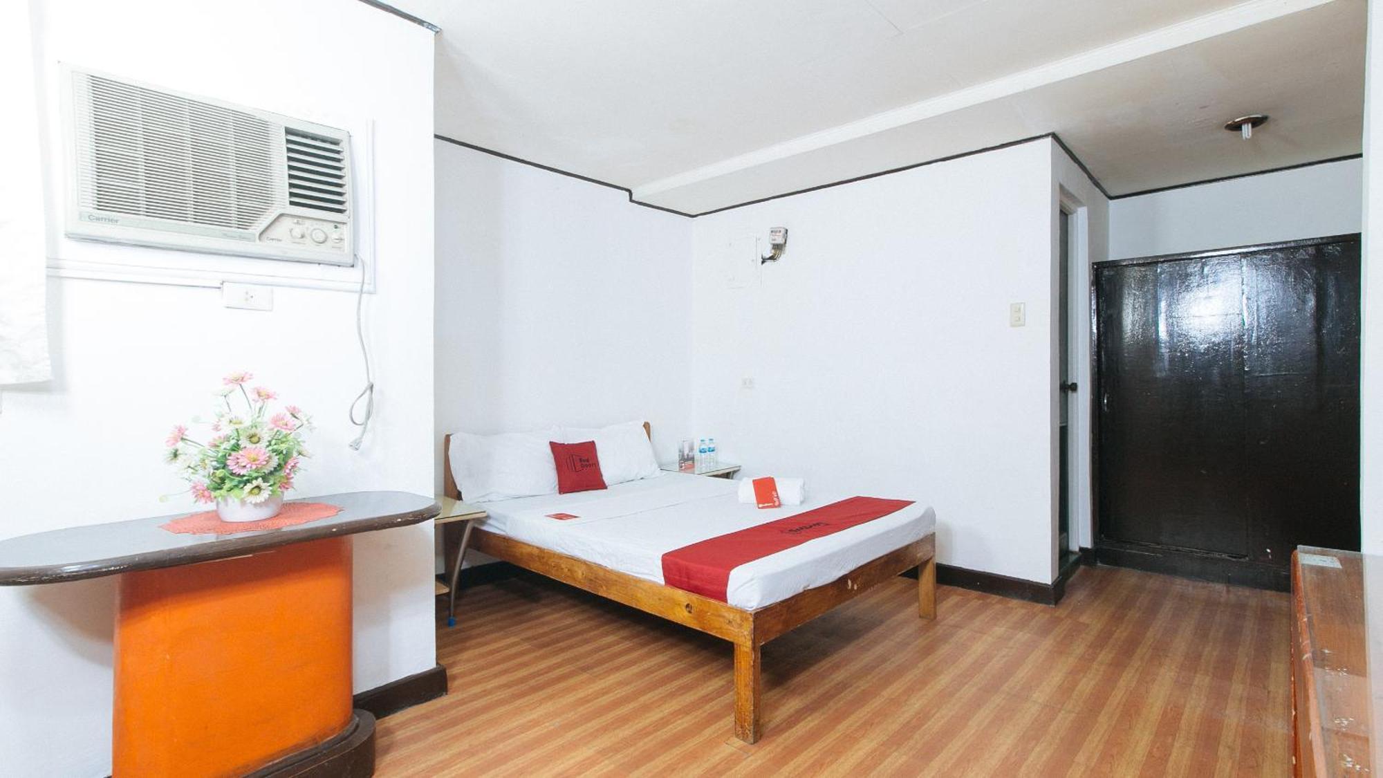 Hotel Reddoorz Near East Avenue Medical Center Quezon City Esterno foto